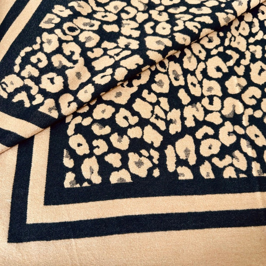Écharpe imprimé Léopard camel/noir