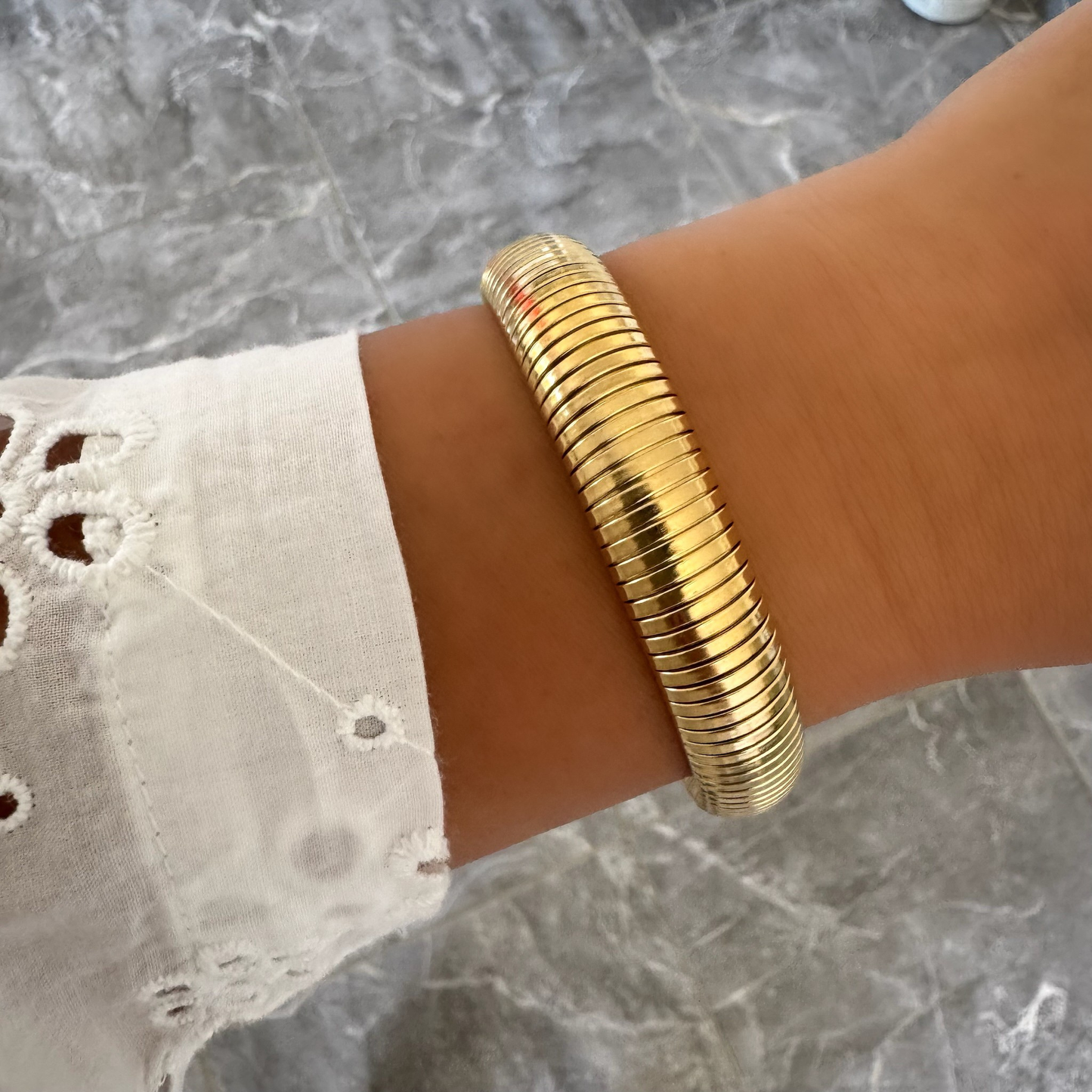 Bracelet jonc Elodie doré