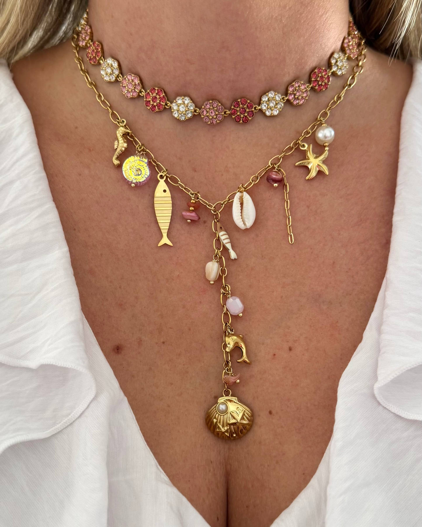 Collier Atoll rose