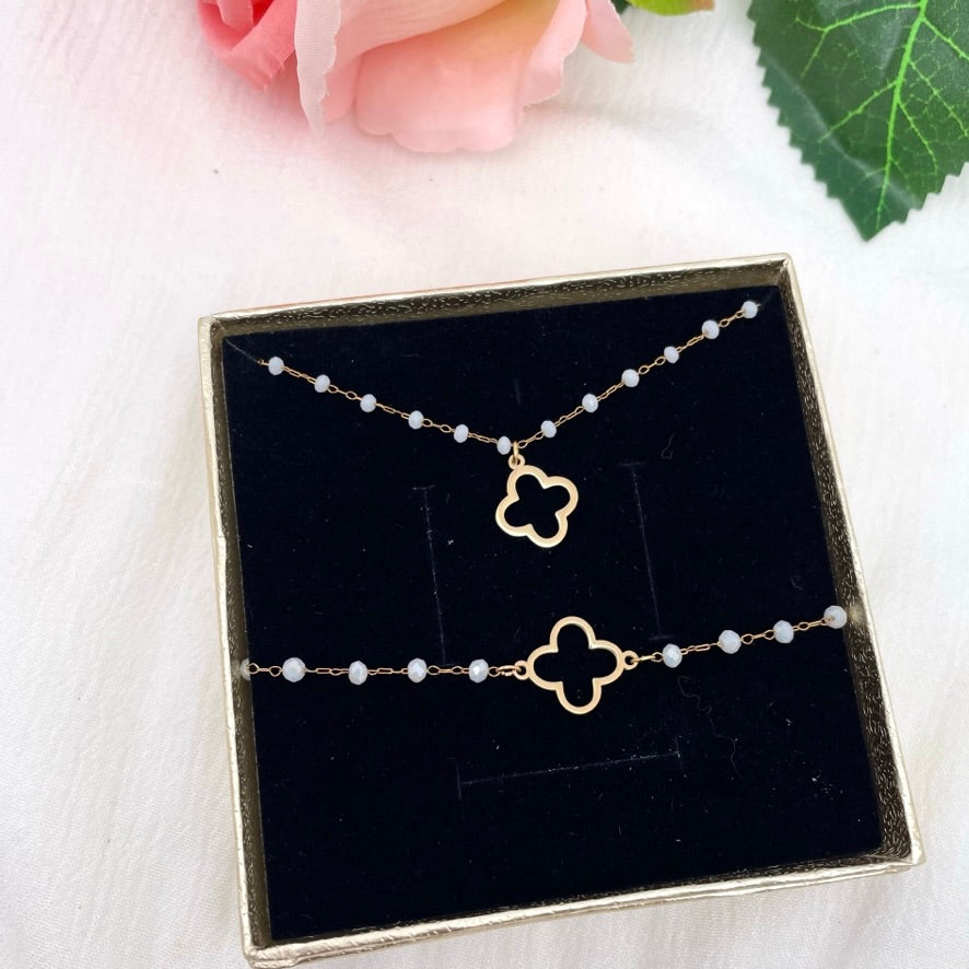 Coffret parure bijoux Trèfle perles blanc