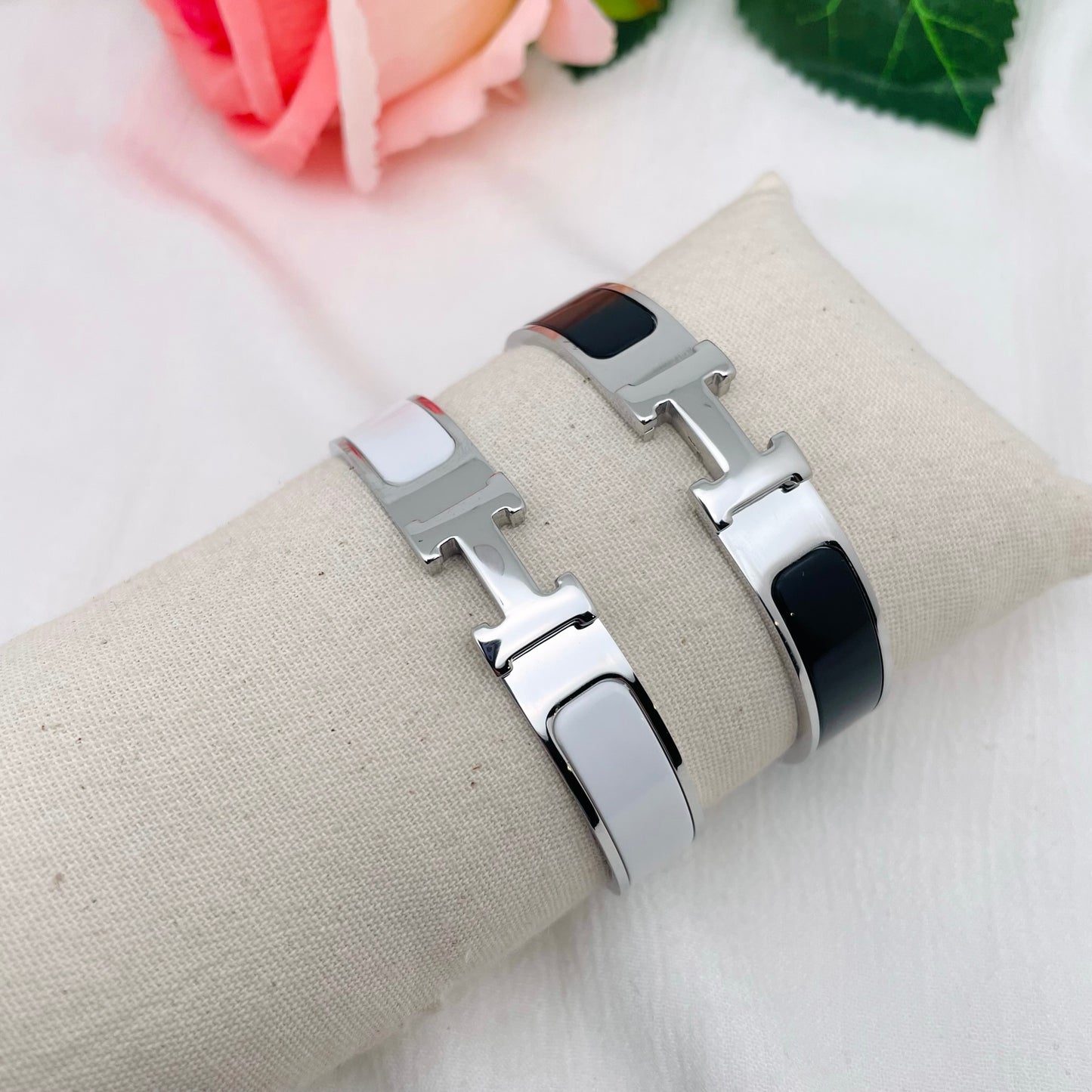 Bracelet H argenté