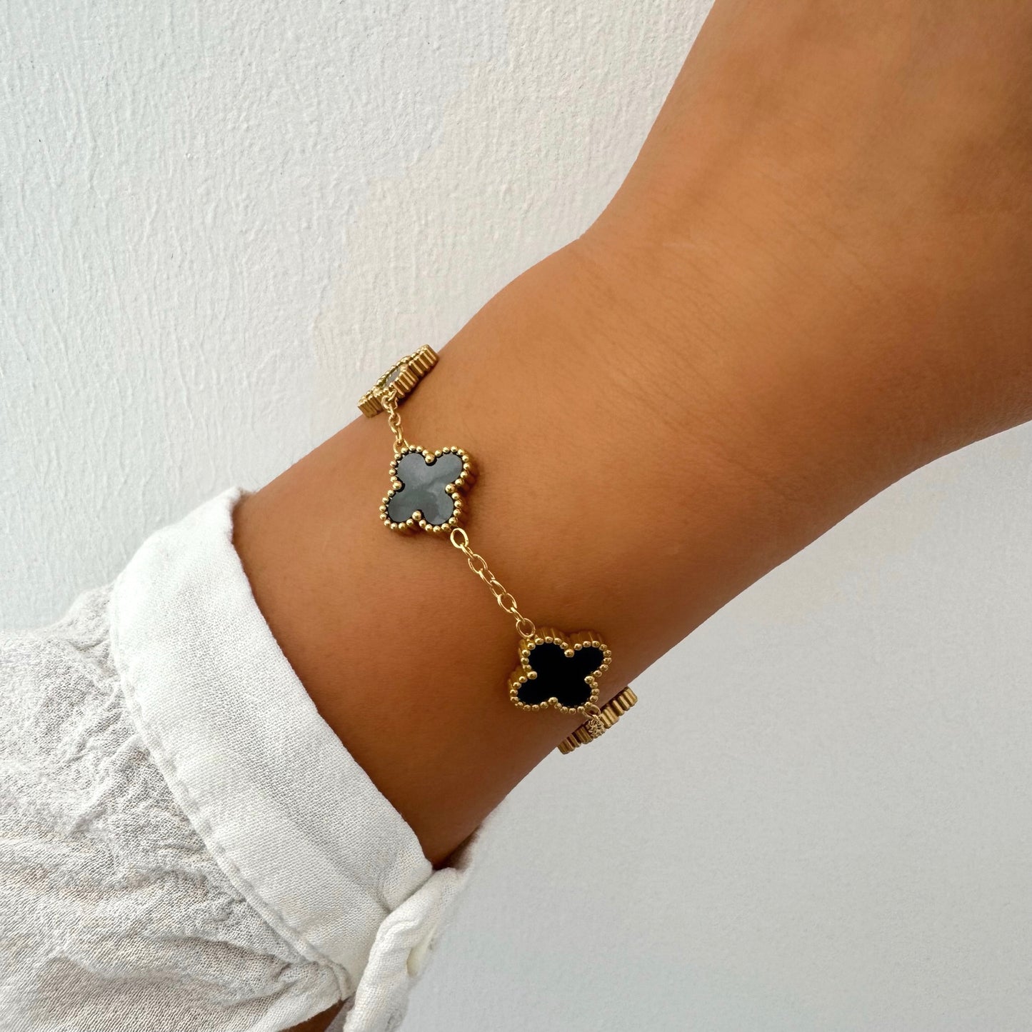 Bracelet Trèfle Maelya noir doré