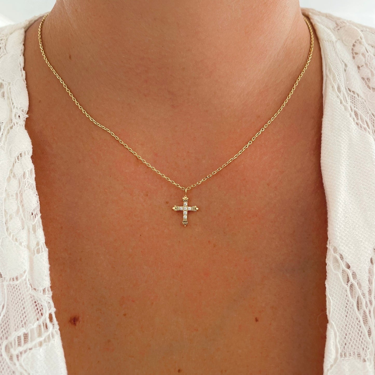 Collier croix Anne