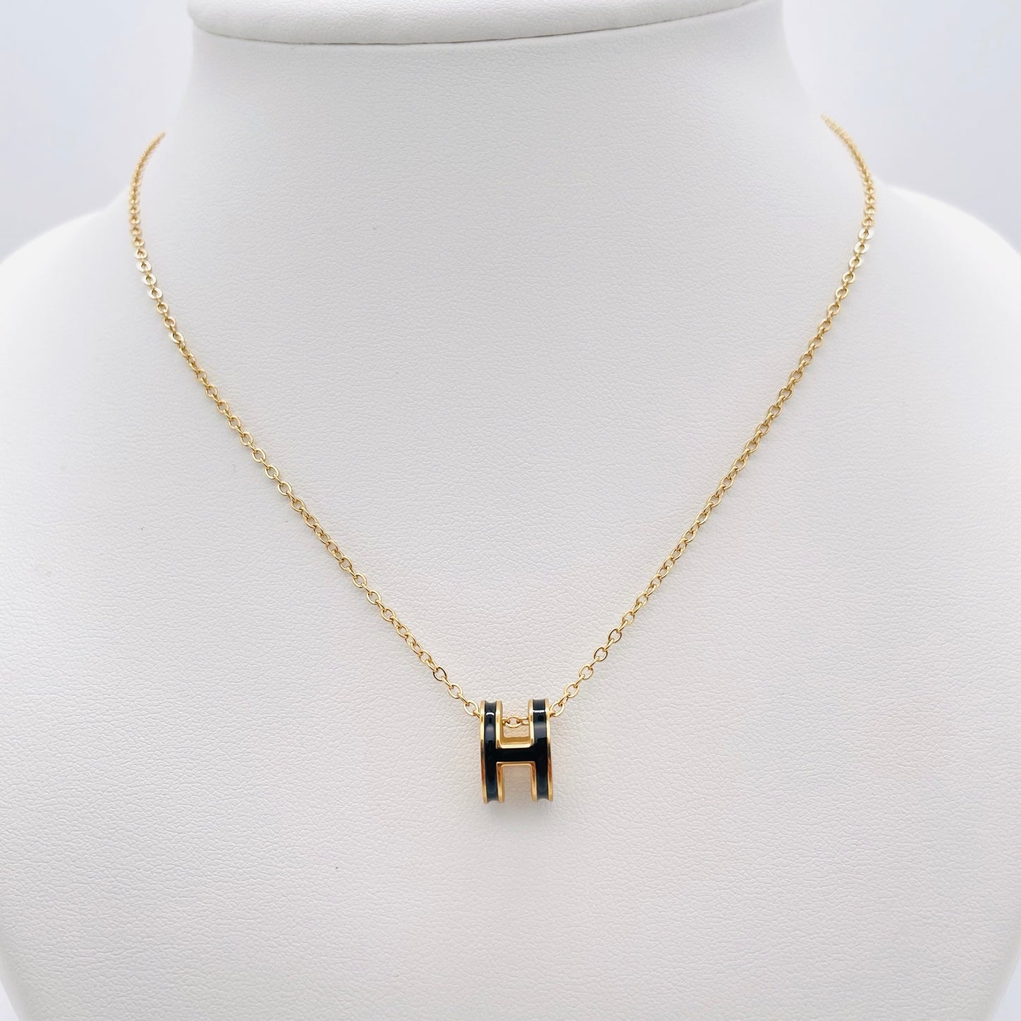 Collier H noir