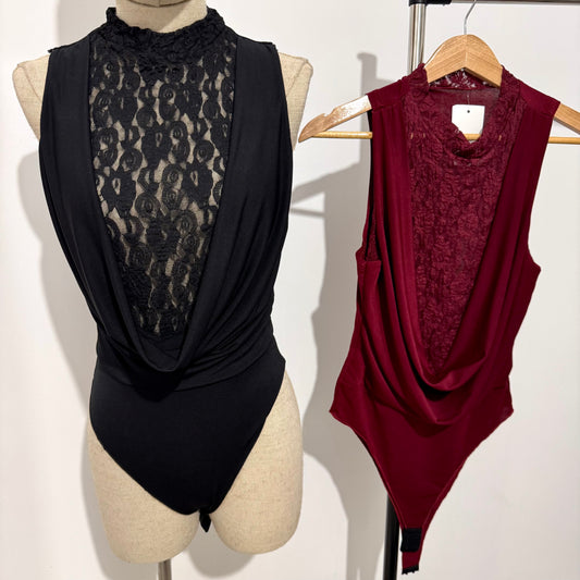 Body col montant décolleté en dentelle