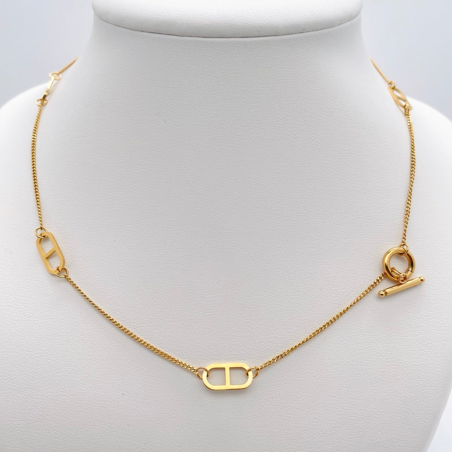 Collier Lou