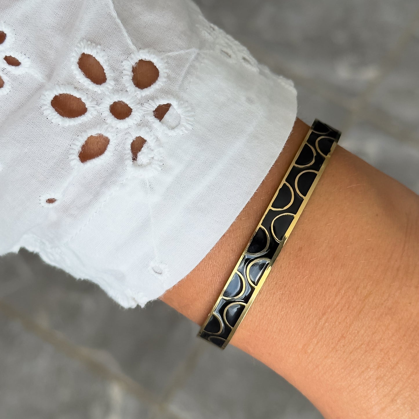 Bracelet Jonc Design Noir - Demi Cercle