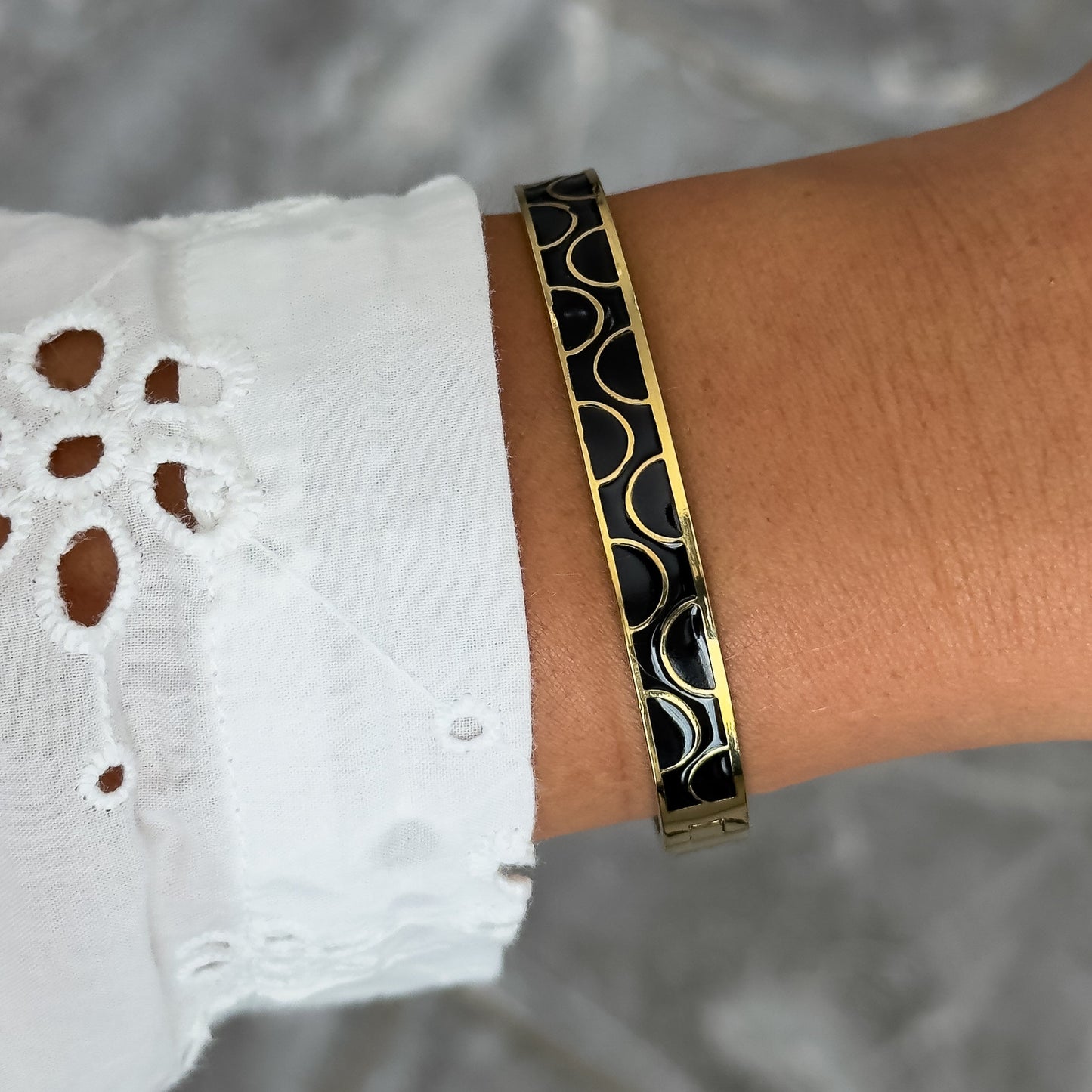 Bracelet Jonc Design Noir - Demi Cercle