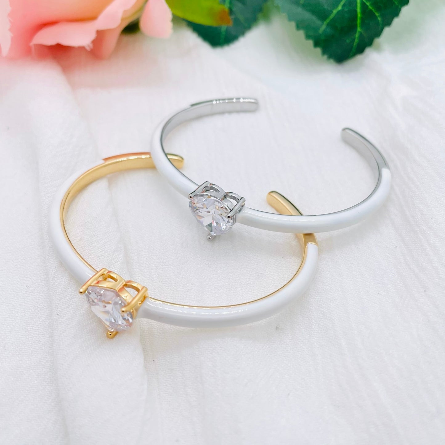 Bracelet jonc Coeur blanc