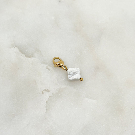 Charm Trèfle Blanc Howlite