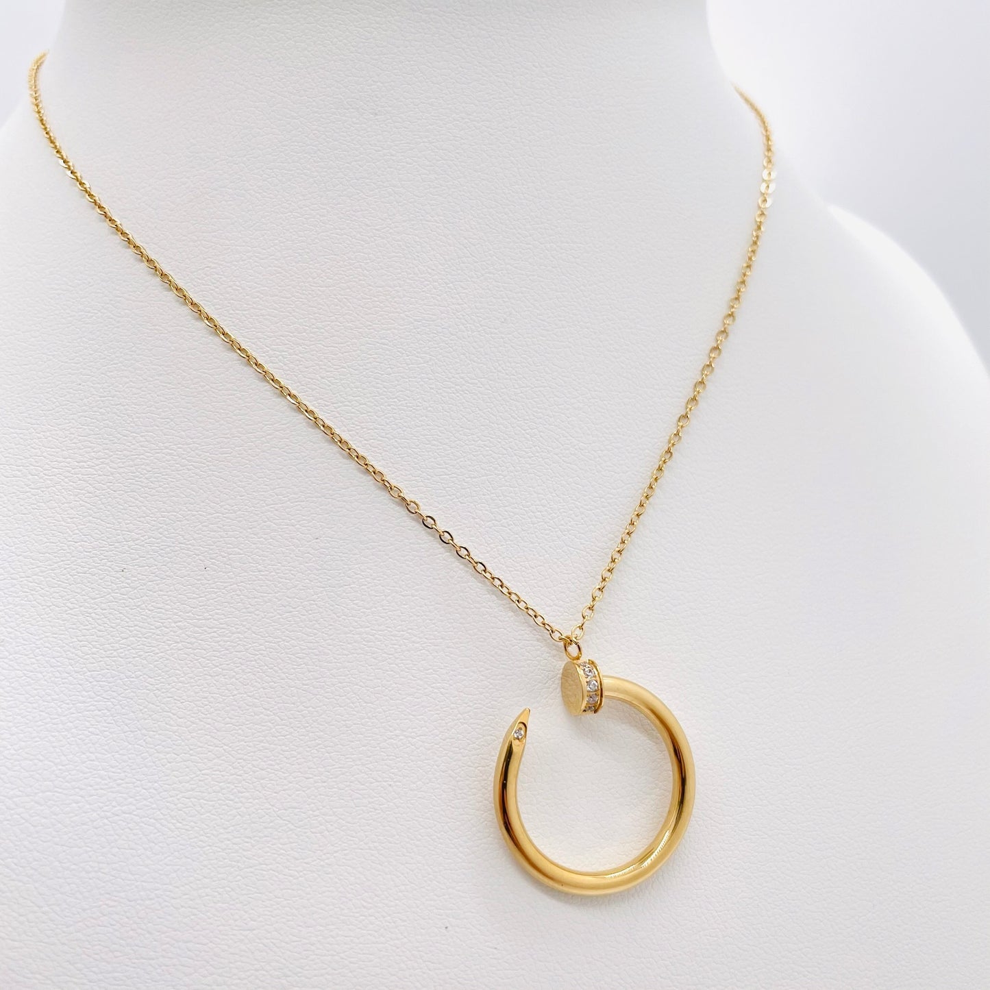 Collier Clou