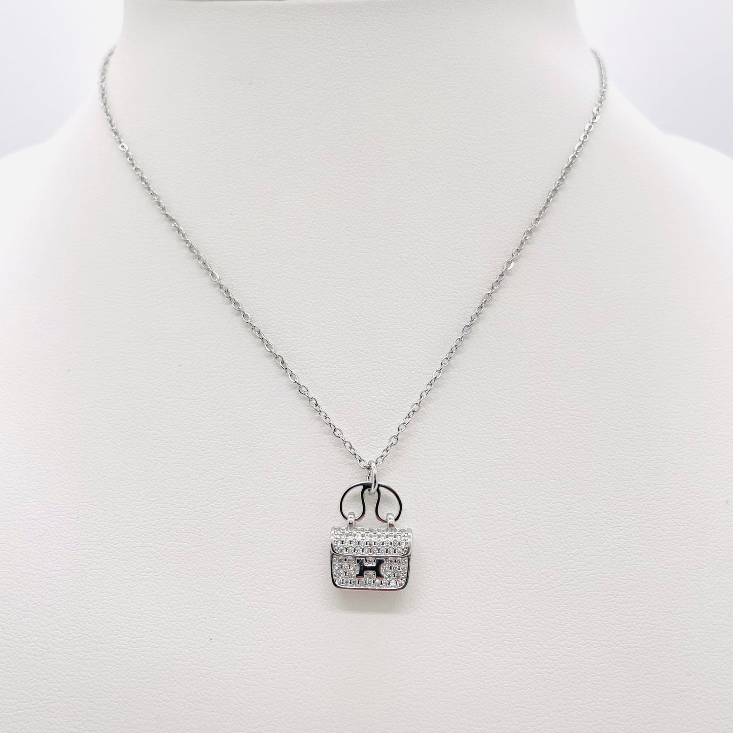 Collier H sac