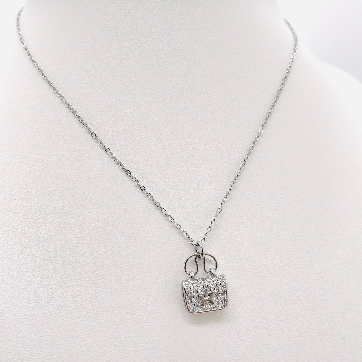 Collier H sac