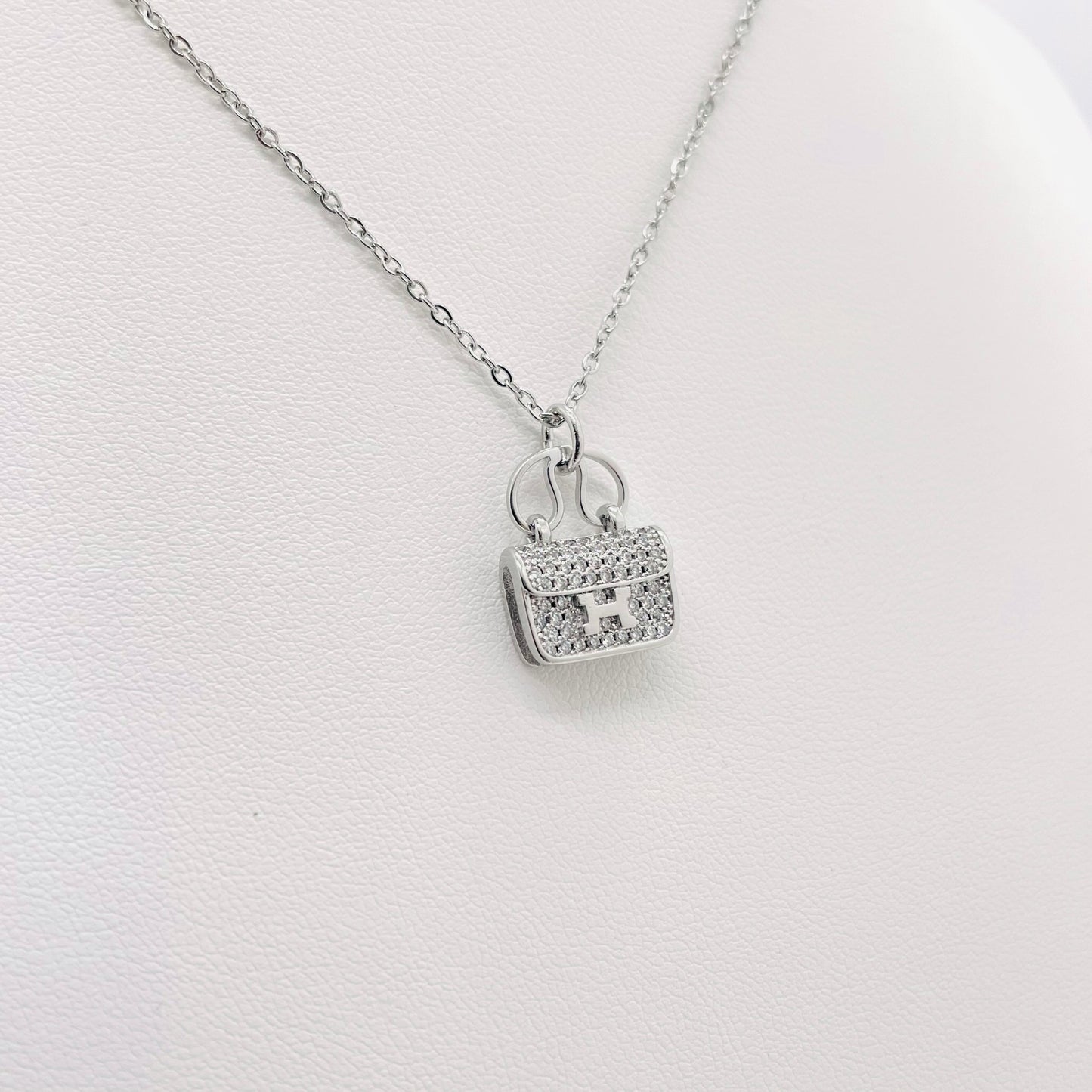 Collier H sac