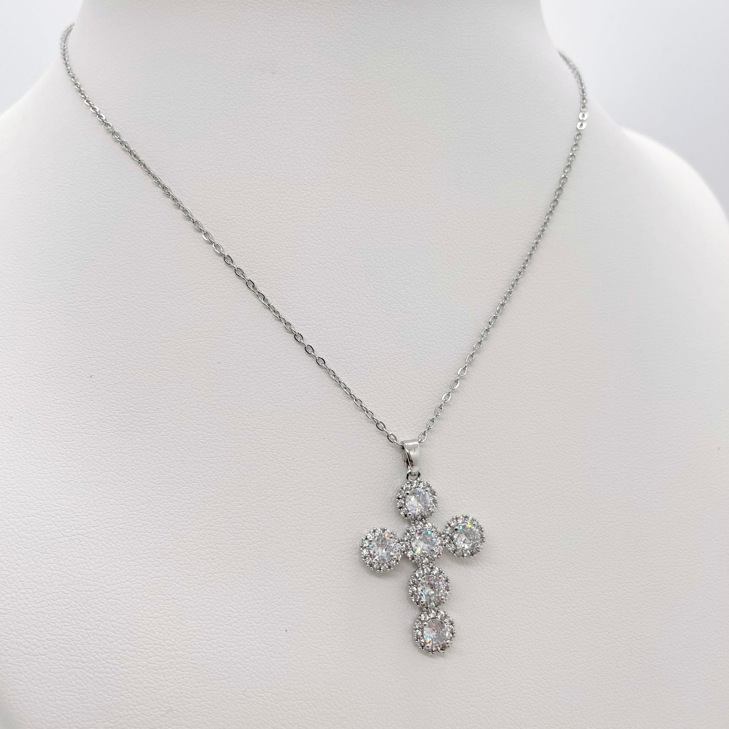 Collier croix Salomé argenté
