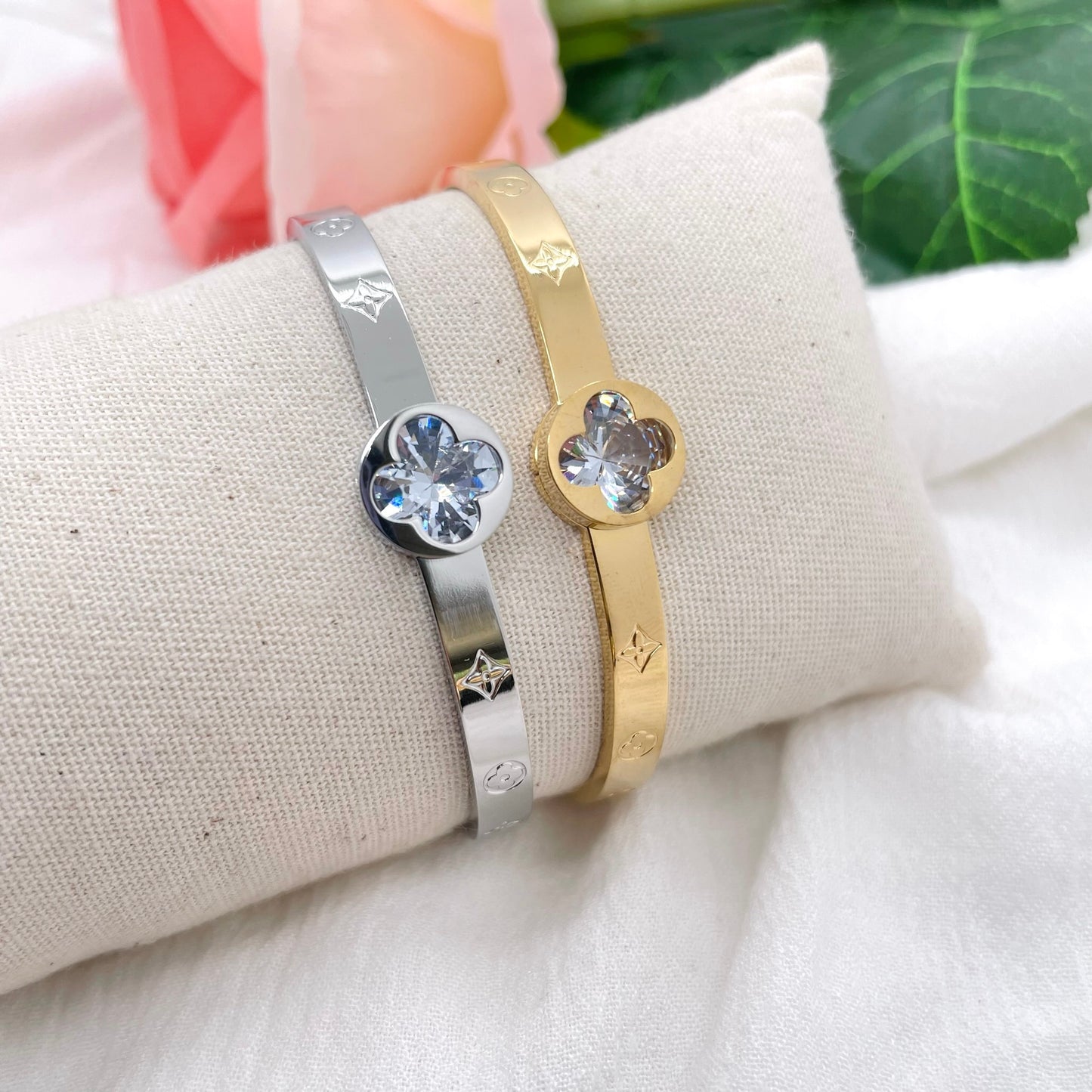 Bracelet jonc Jolie