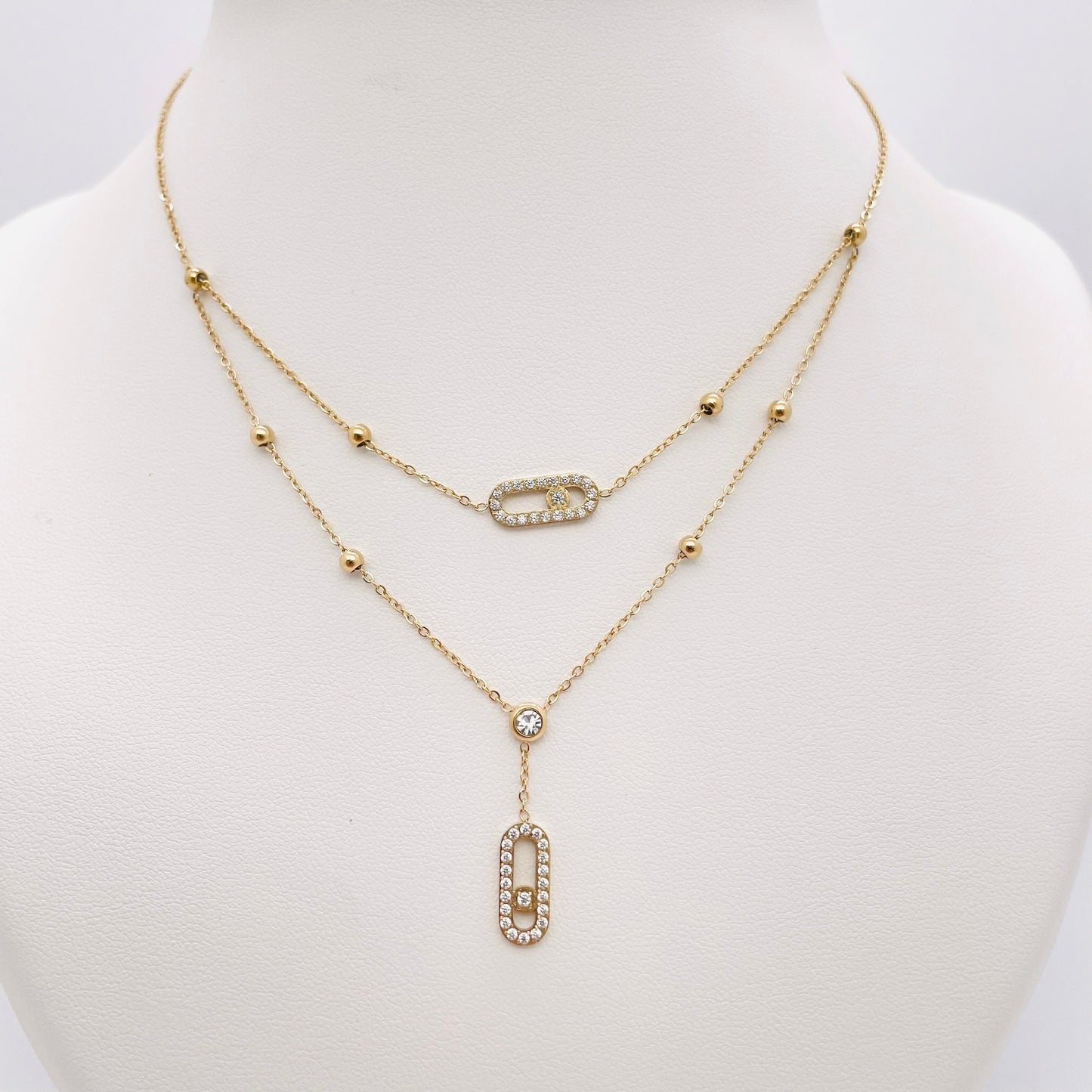 Collier Ashley
