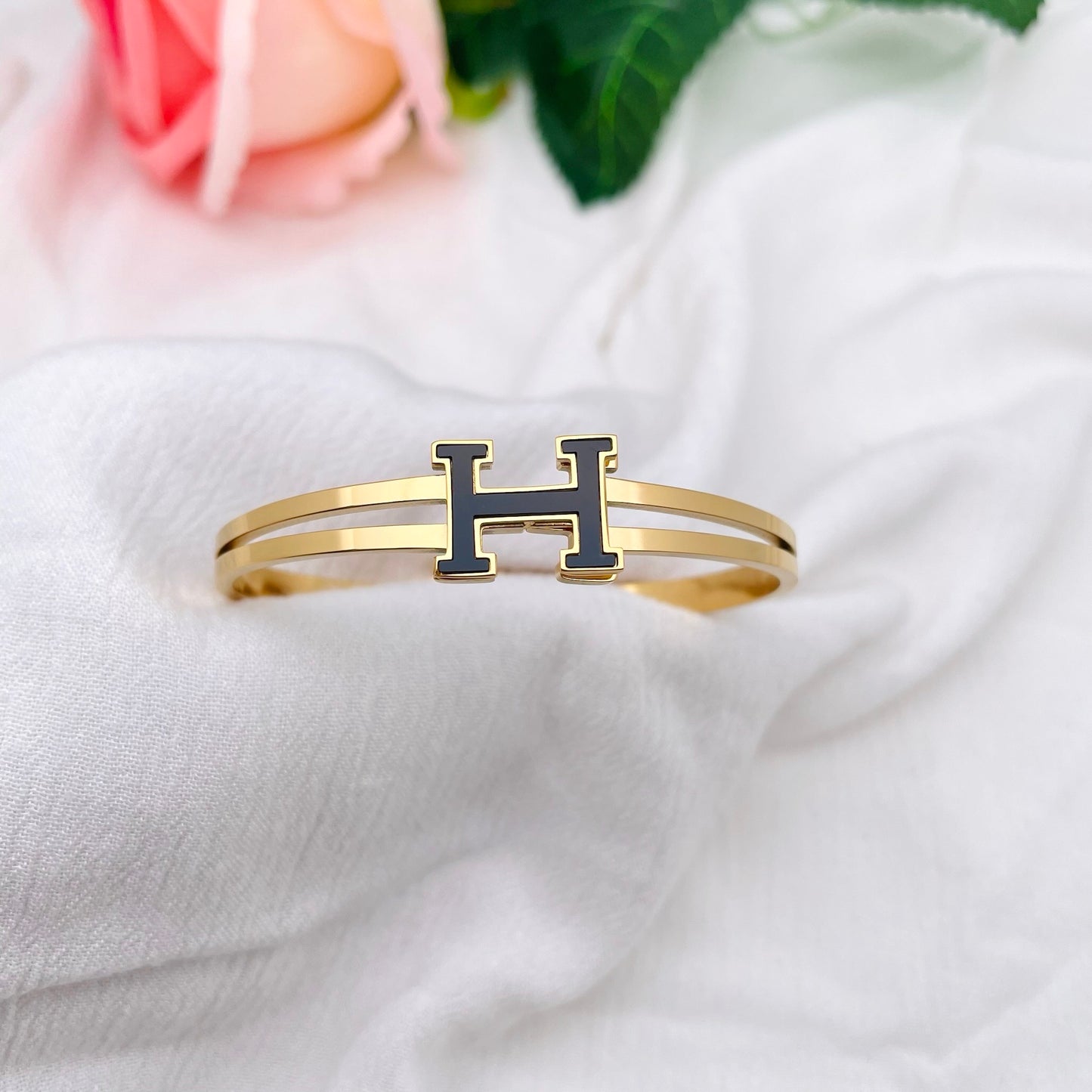 Bracelet jonc H noir double rang