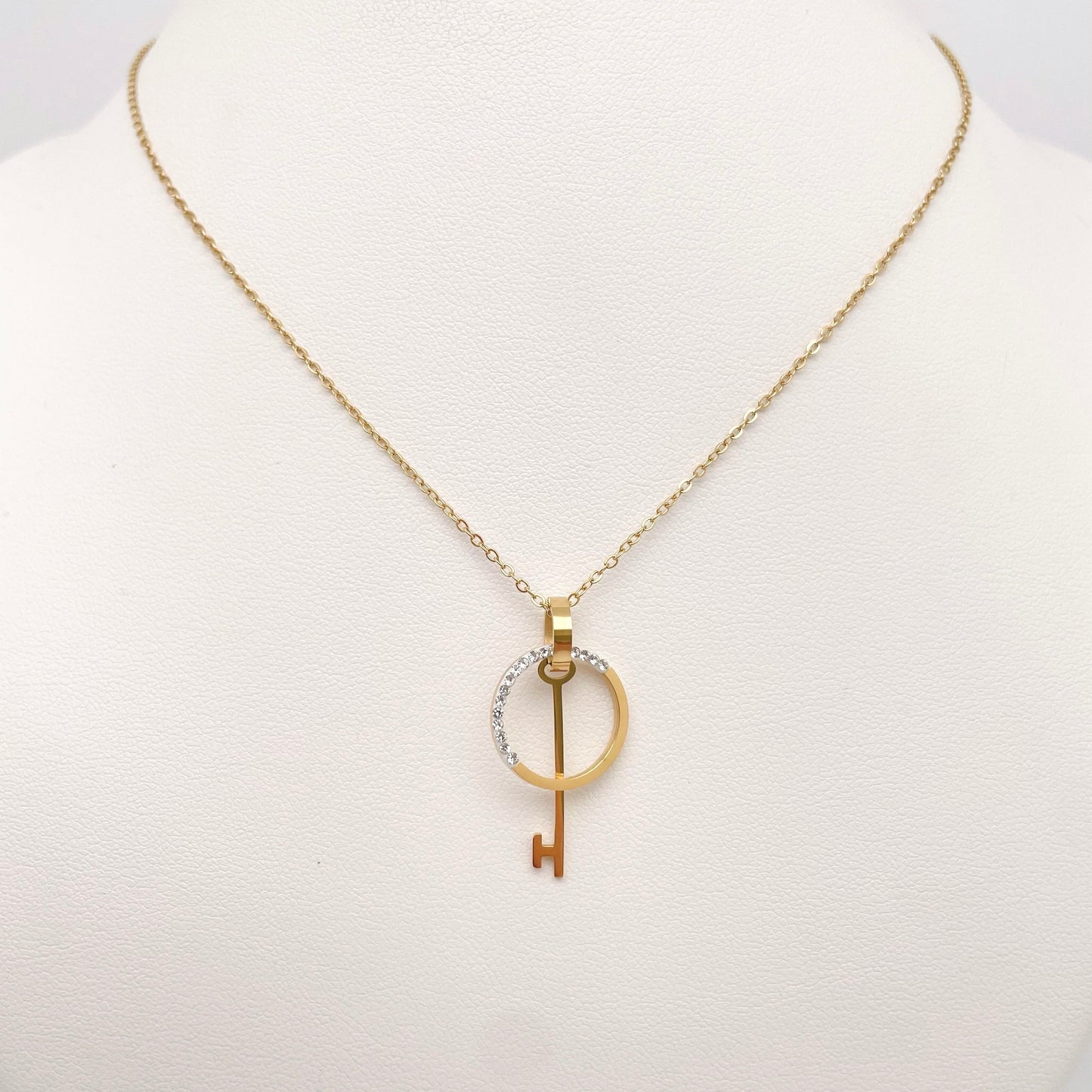 Collier Cory