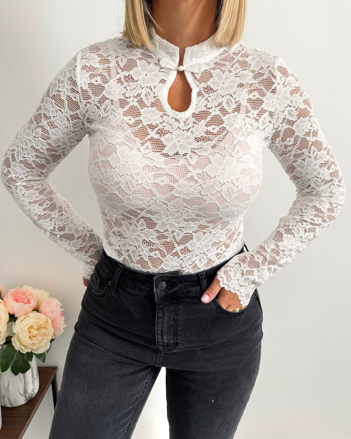 Body dentelle col mao blanc