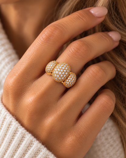 Bague dorée ovales zirconiums
