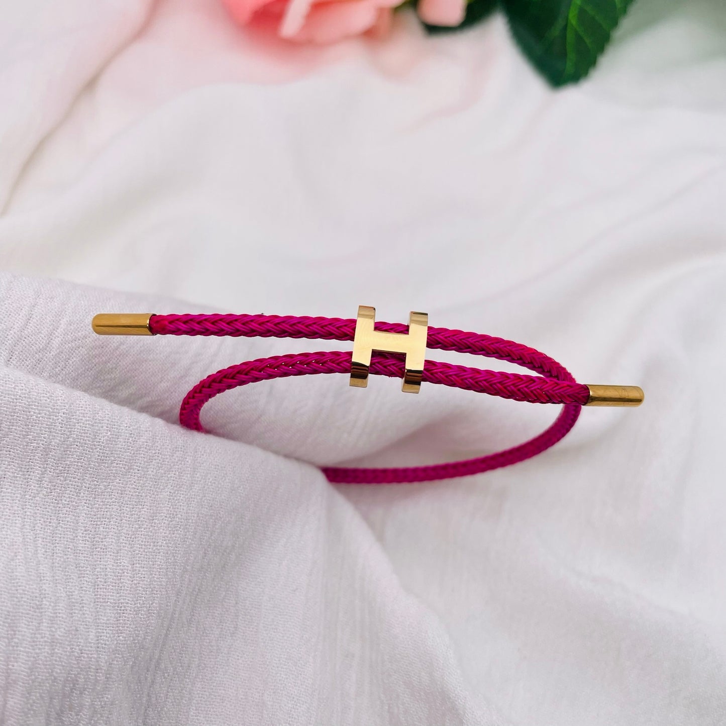 Bracelet Cordon lettre H doré