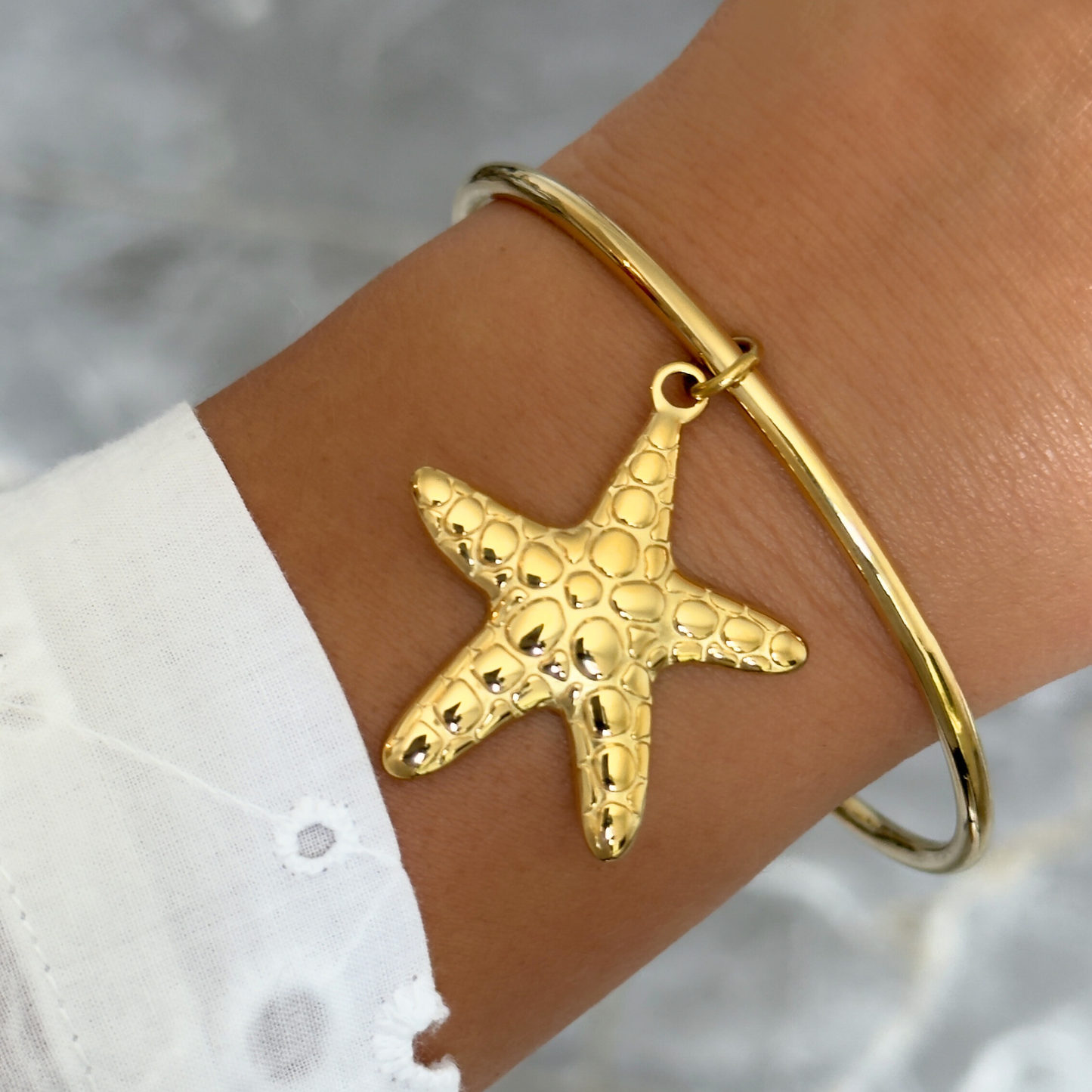 Bracelet jonc Breloque Etoile de Mer
