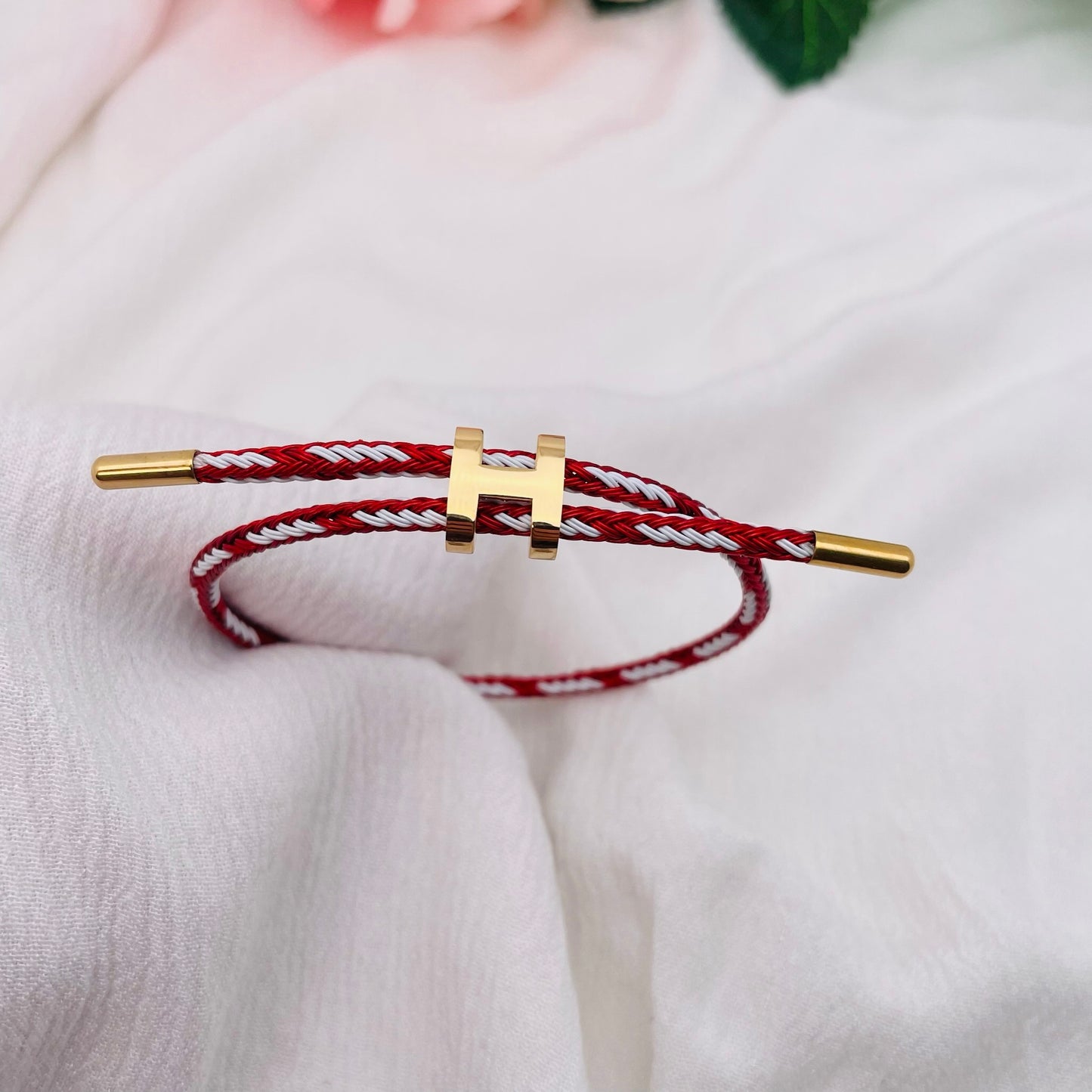 Bracelet Cordon lettre H doré