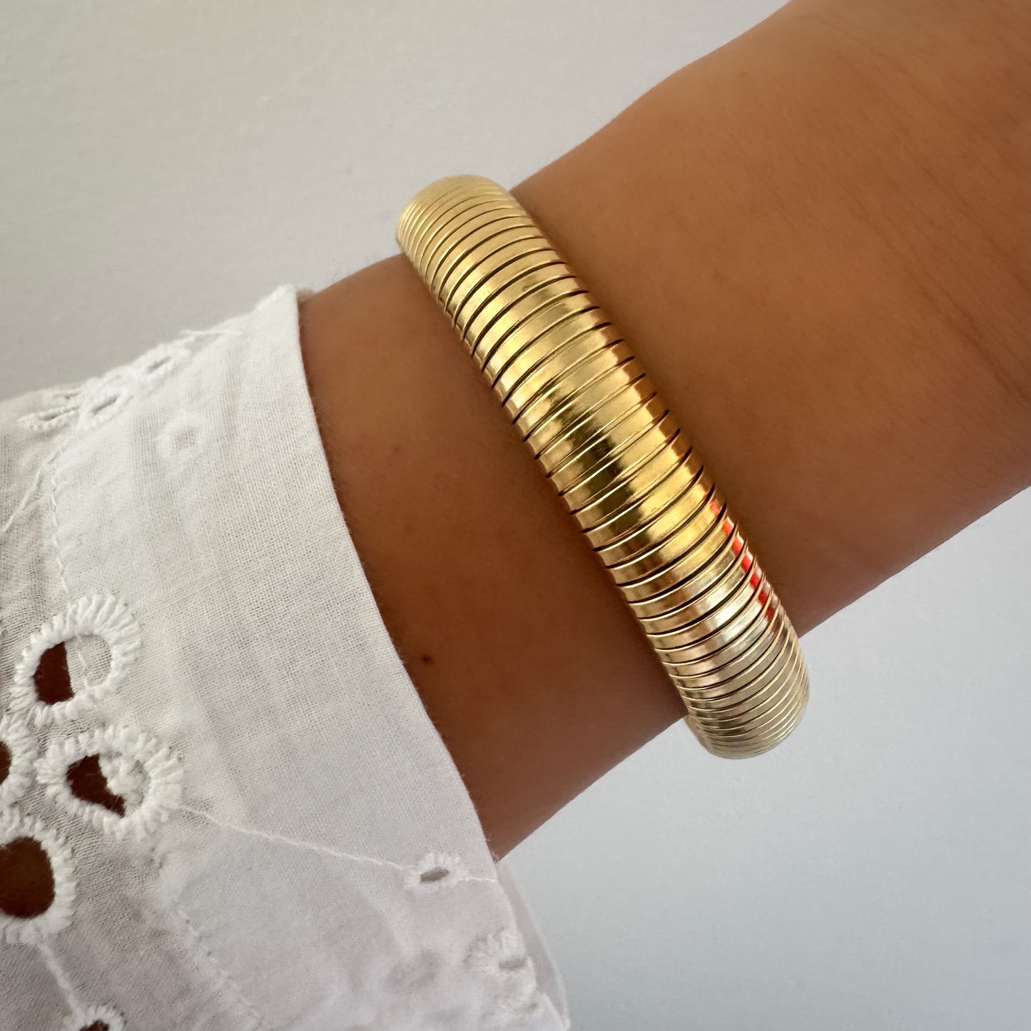 Bracelet jonc Elodie doré