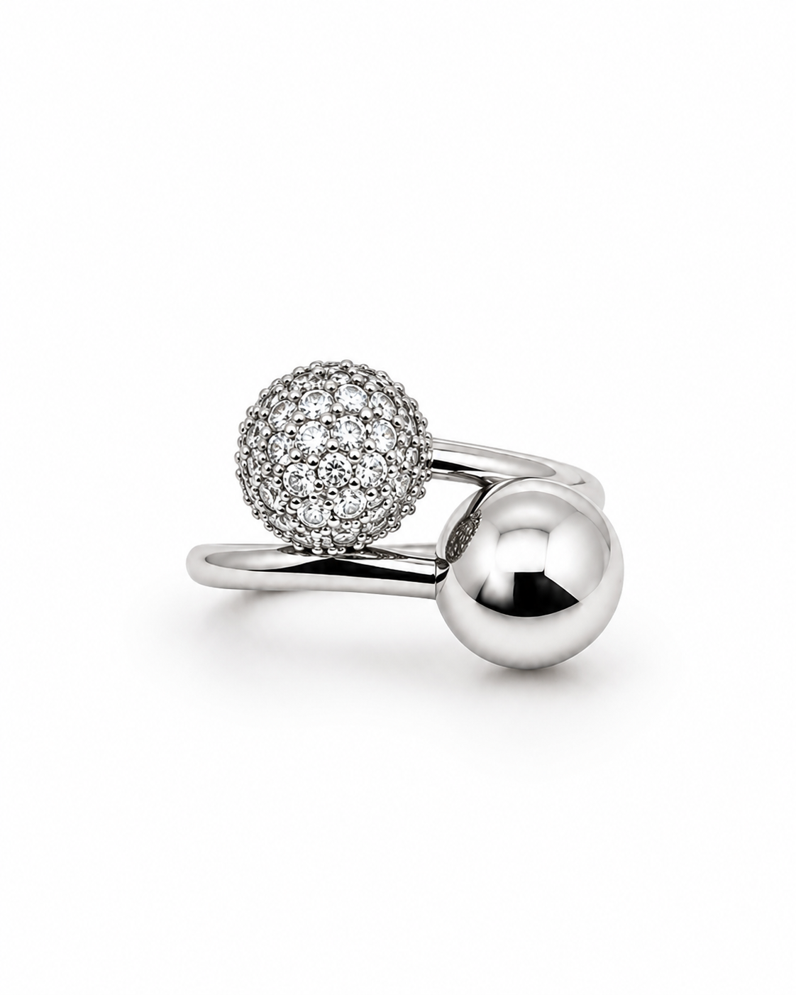 Bague argentée boules zirconiums