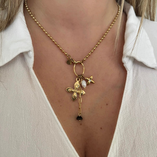 Collier Leyna