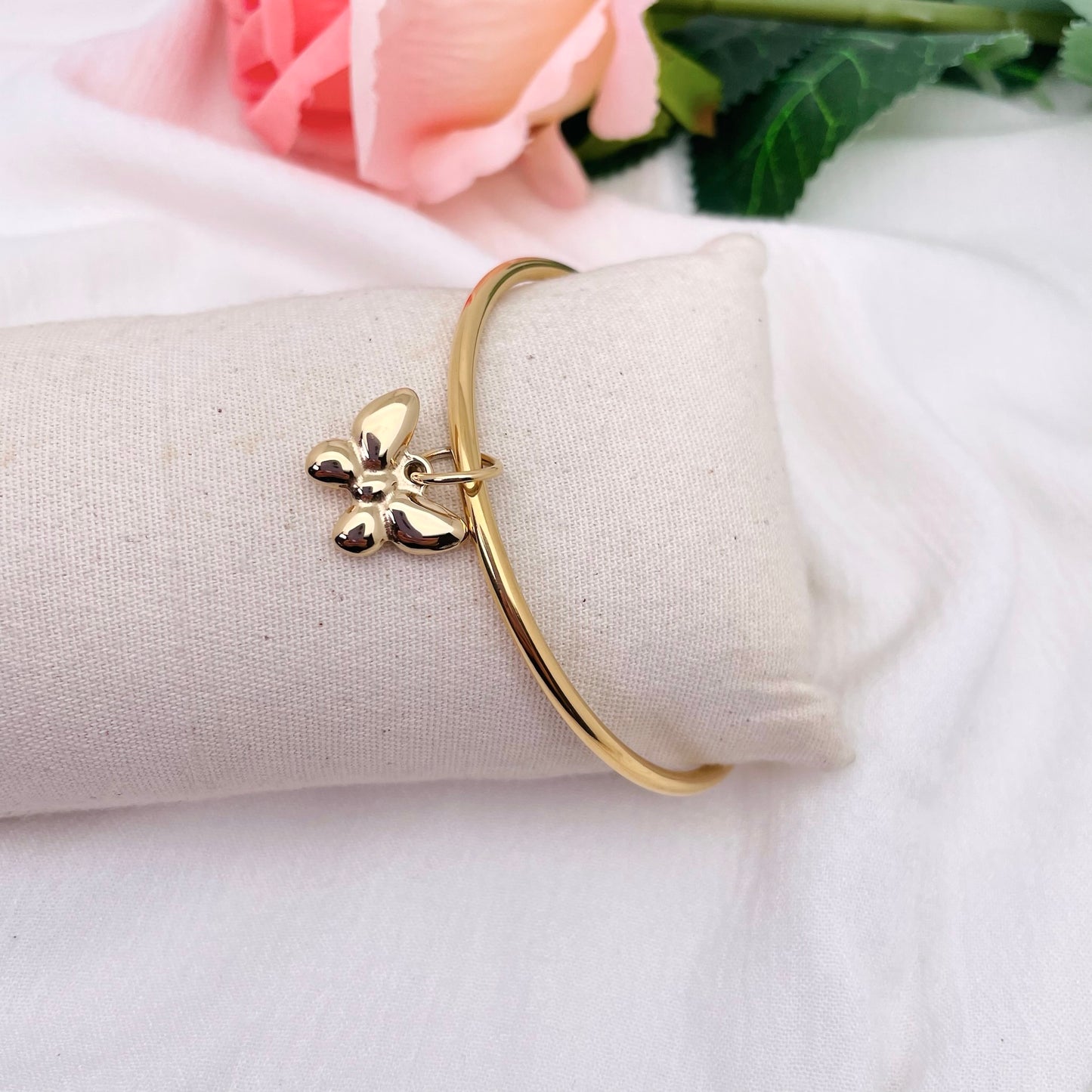 Bracelet jonc Breloque Noeud
