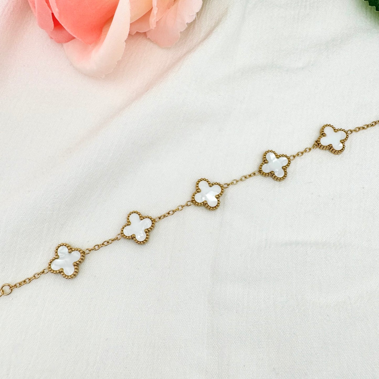 Bracelet Trèfle Maelya blanc doré