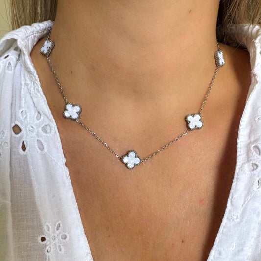 Collier Trèfle Maelya blanc argenté