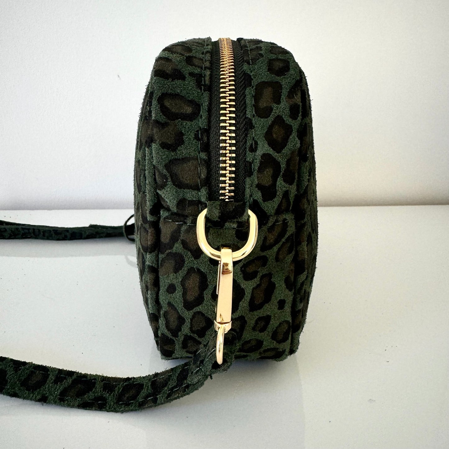 Sac Léo en cuir nubuck vert