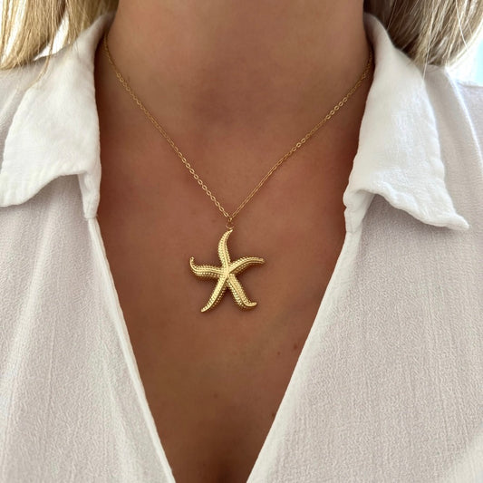 Collier Melly
