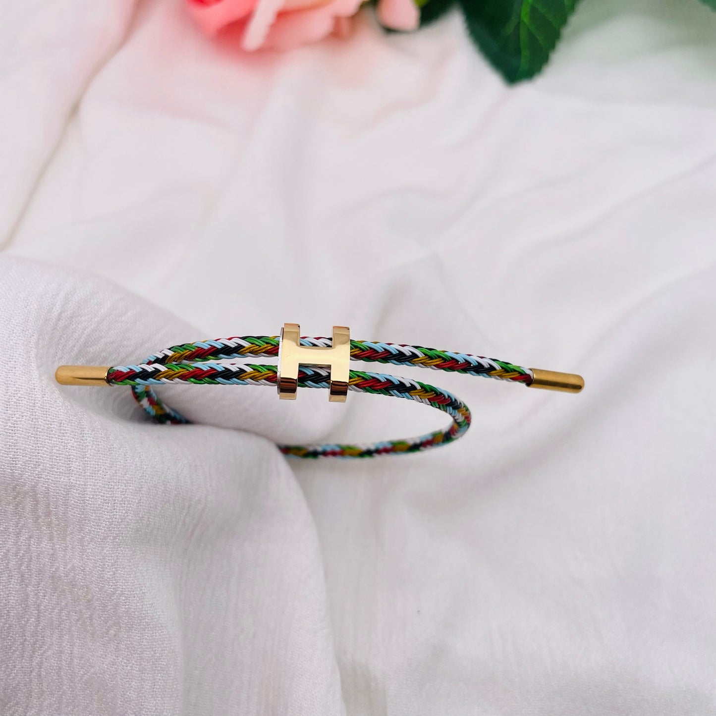 Bracelet Cordon lettre H doré