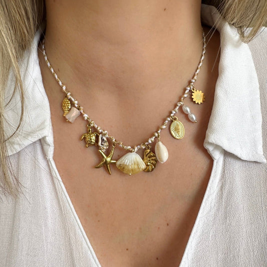 Collier Shirley