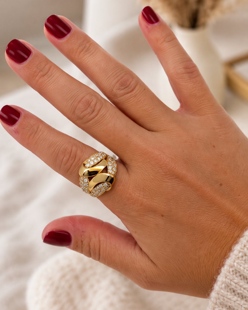 Bague dorée entrelacée zirconiums