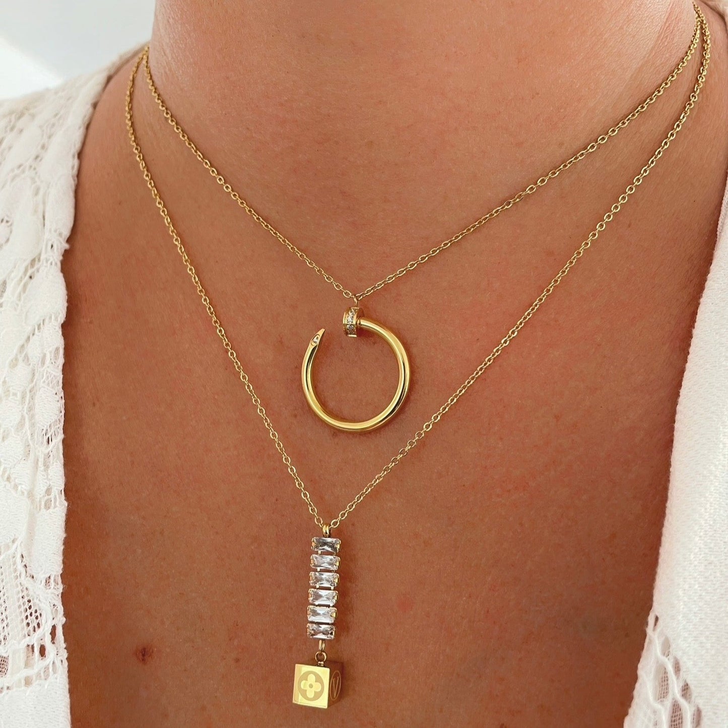 Collier Clou