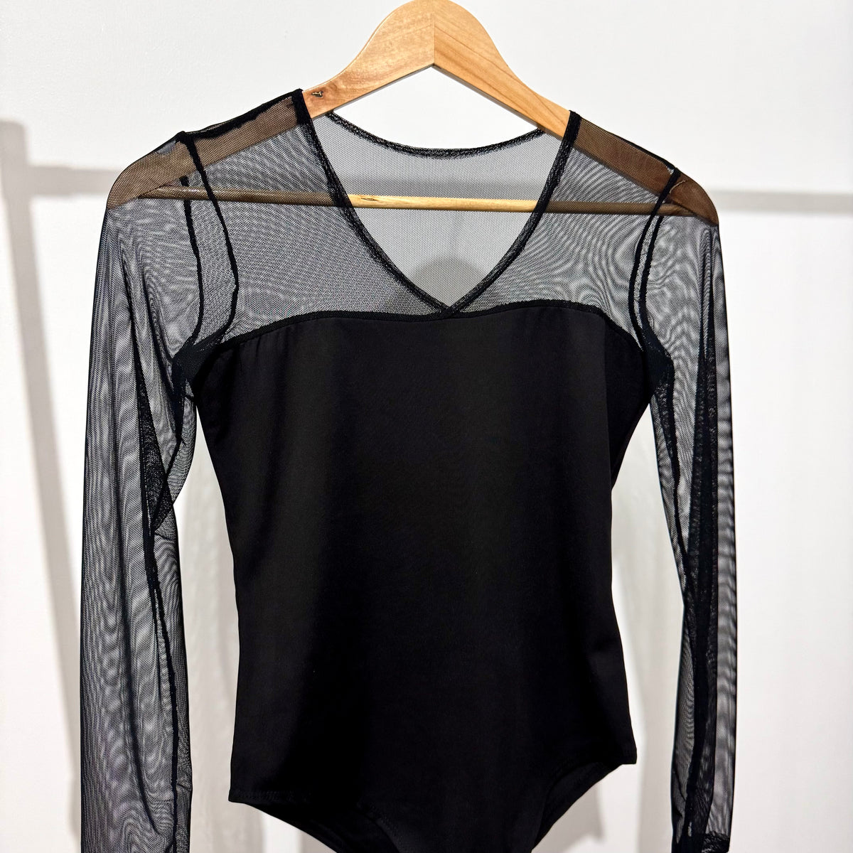 Body manches en tulle col V