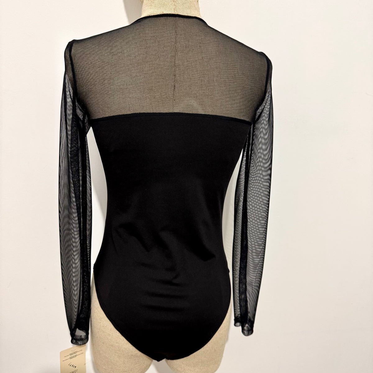 Body manches en tulle col V