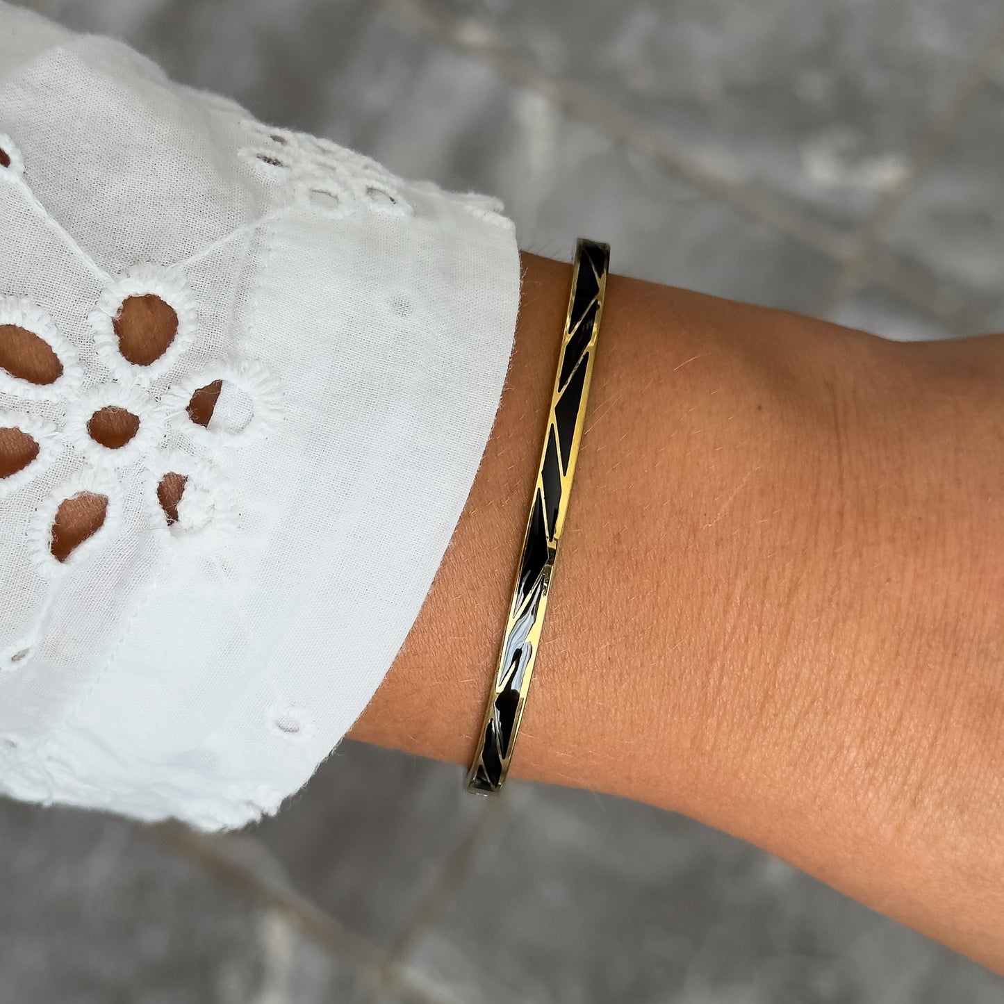 Bracelet Jonc Design Noir - Ligne Fin