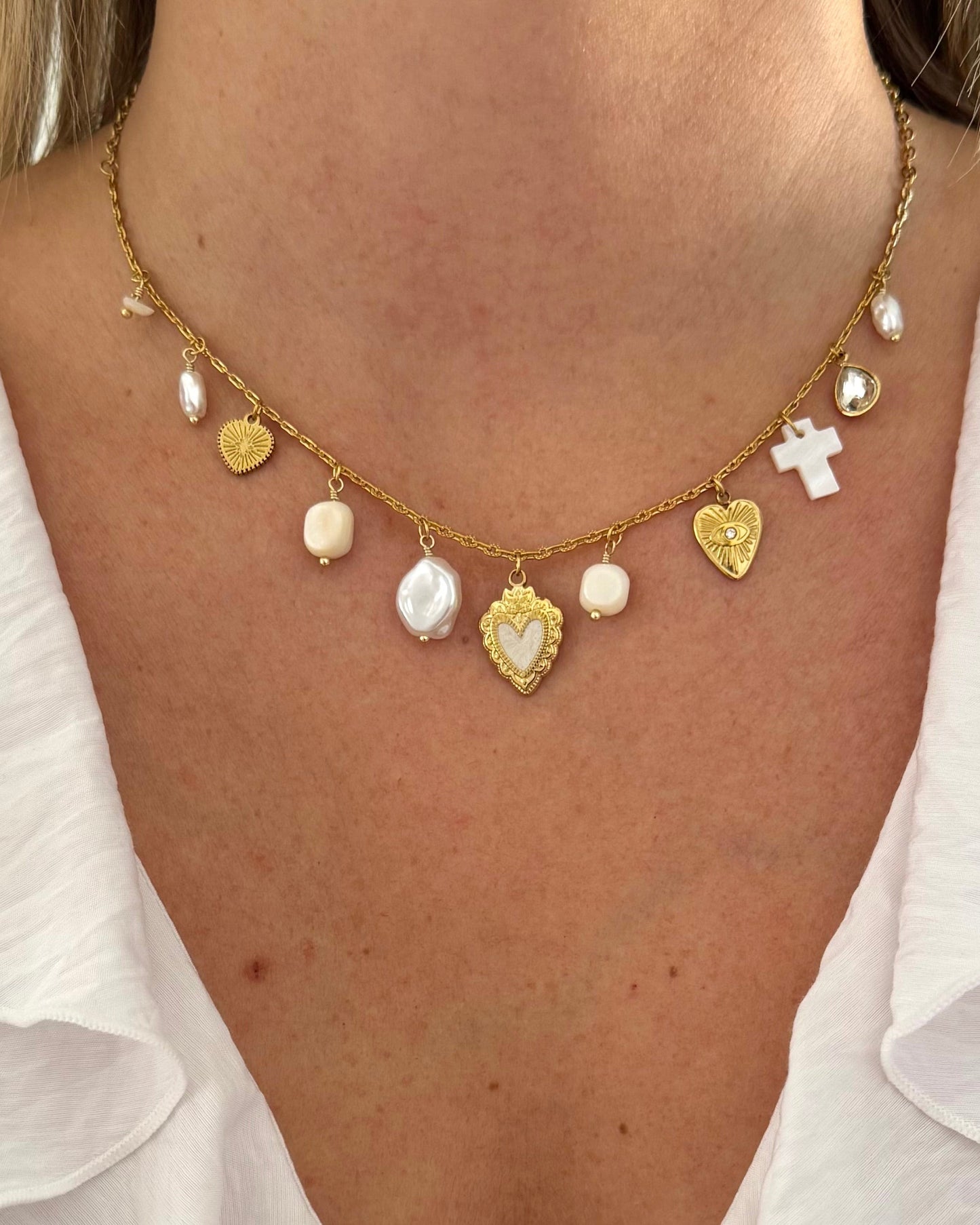 Collier Victoria