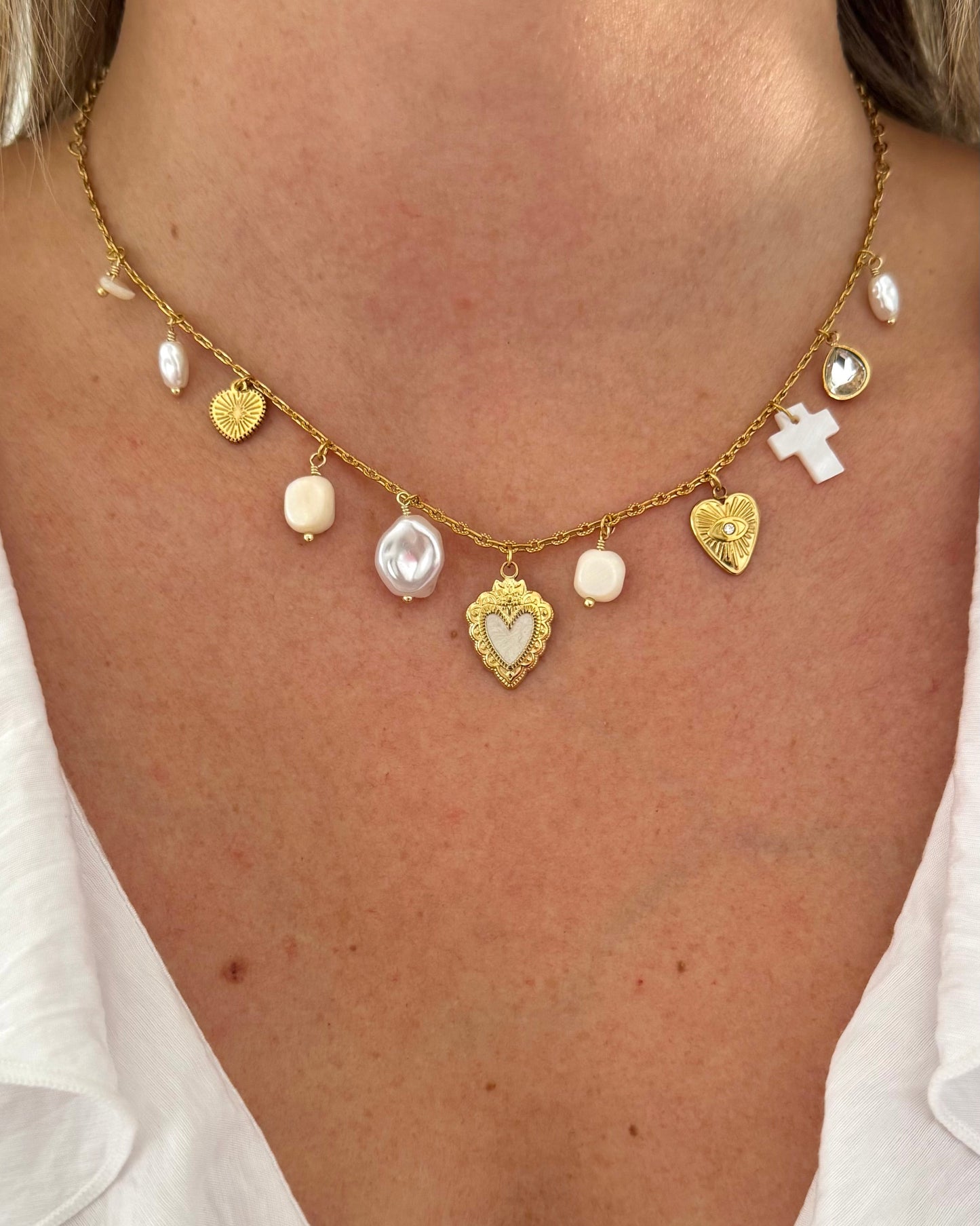 Collier Victoria