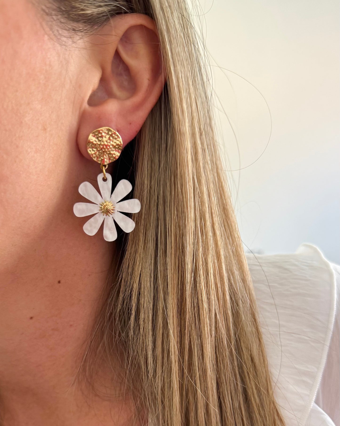 Boucles d'oreilles Fleur blanc