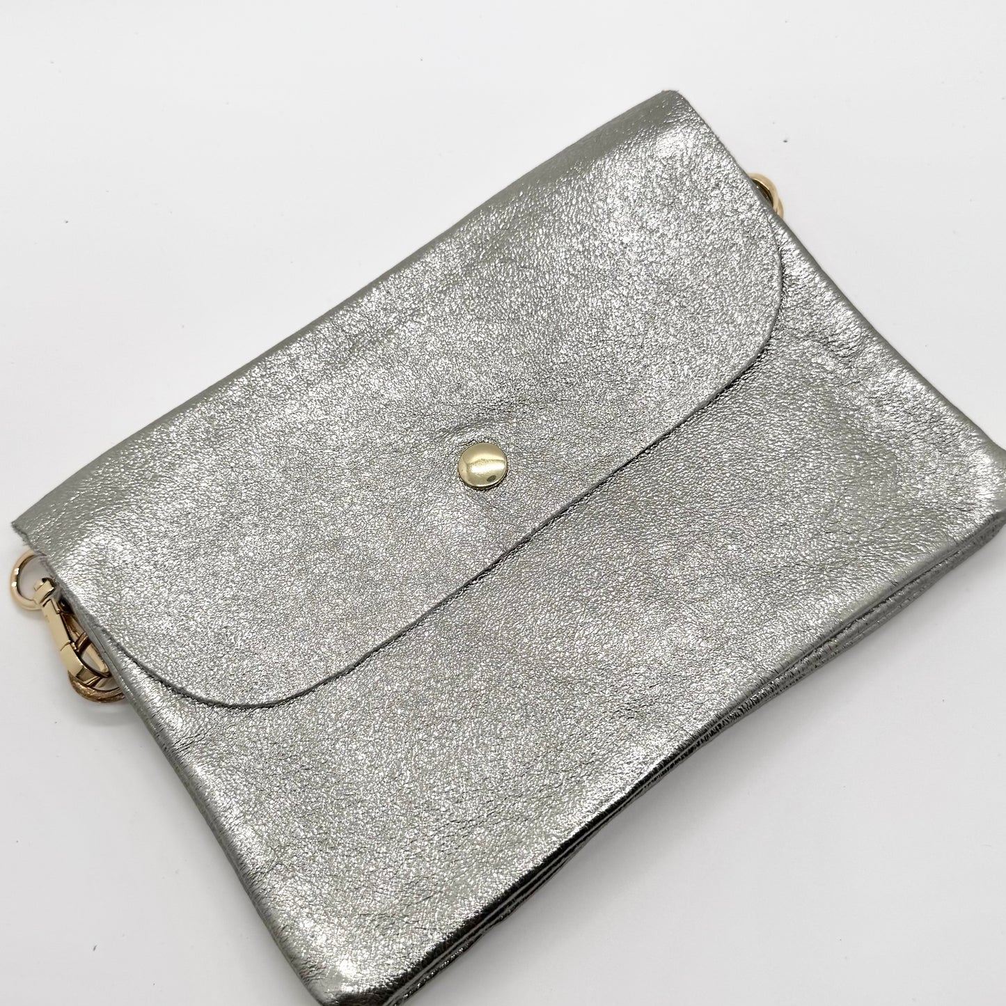 Sac Pochette en cuir véritable irisé argenté foncé
