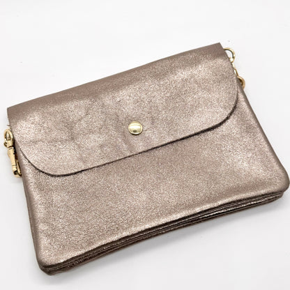 Sac Pochette en cuir véritable irisé bronze