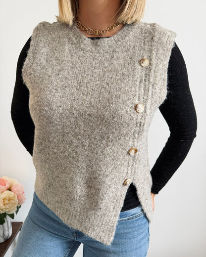 Pull sans manches boutons taupe