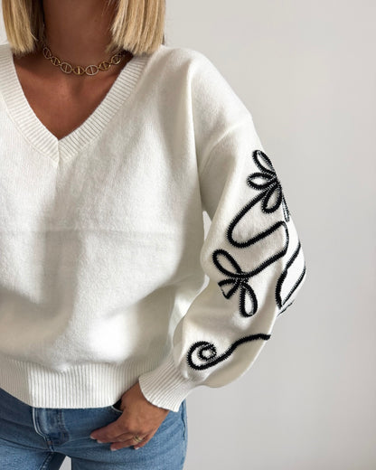 Pull manches brodé blanc